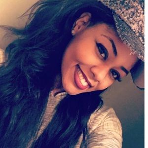 Meet your Posher, Reneisha